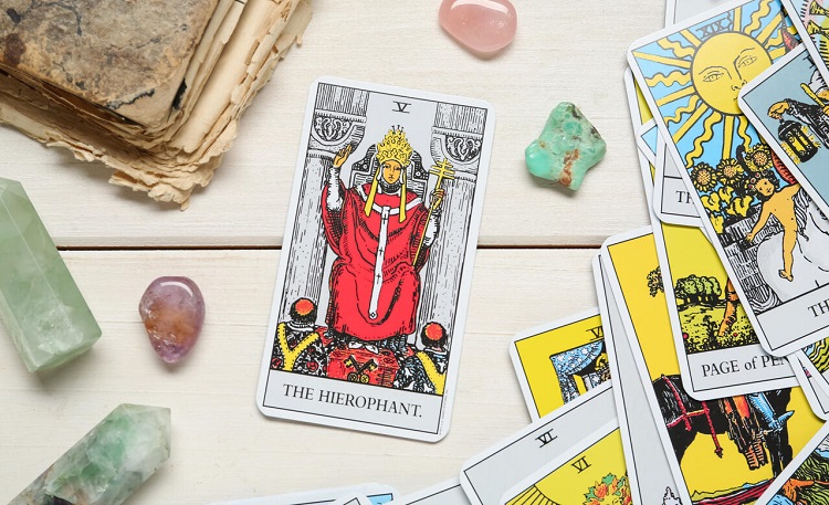 Таропрогноз на 14-21 квітня 2024 року: що карти нам віщують